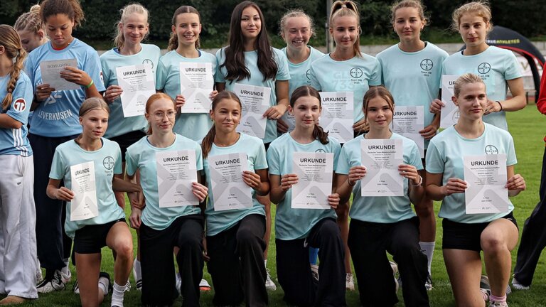 Das weibliche U16-Team bei der Siegerehrung. (Copyright: Dirk Gantenberg)