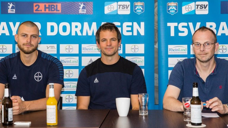 Beim Pressegespräch, von rechts: Geschäftsführer Björn Barthel mit den Trainern Matthias Flohr und Martin Berger