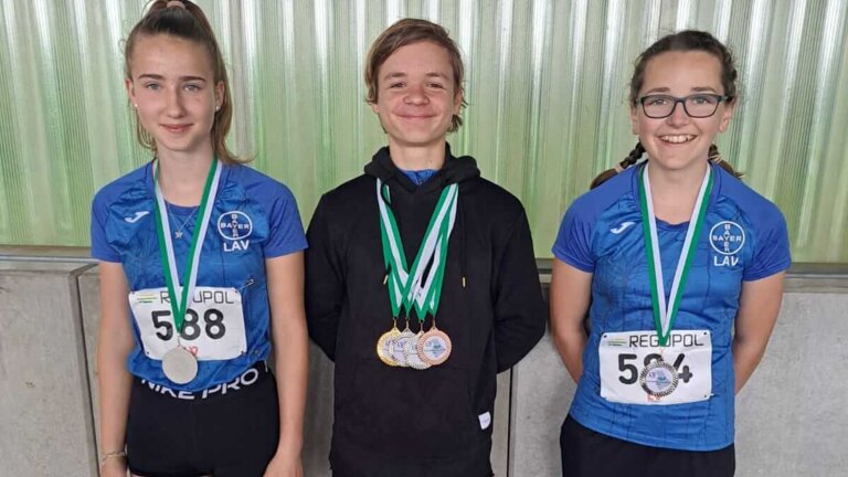 Yara Essing, Moritz Schielke, Johanna Antonia Libertus. (v.l./Copyright: TSV Bayer Dormagen)