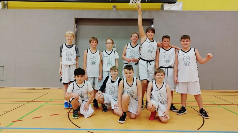 U12