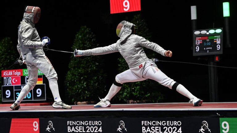 Matyas Szabo (rechts) bei der EM 2024 Quelle: FIE/Team Bizzi