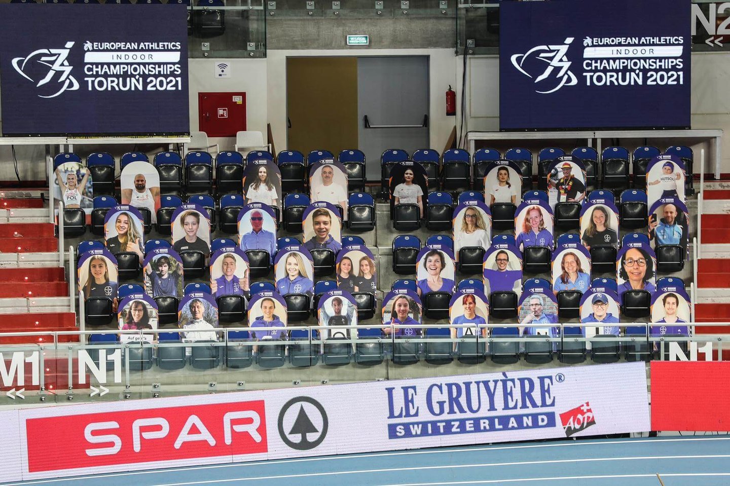 Support in Coronazeiten: Tanjas Fans waren mittels eTickets in der Halle präsent