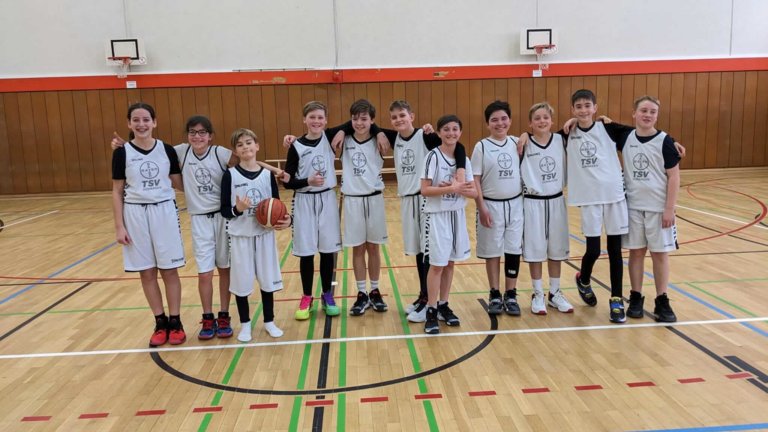 U12