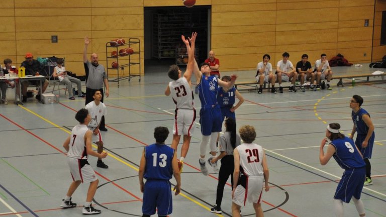 U18