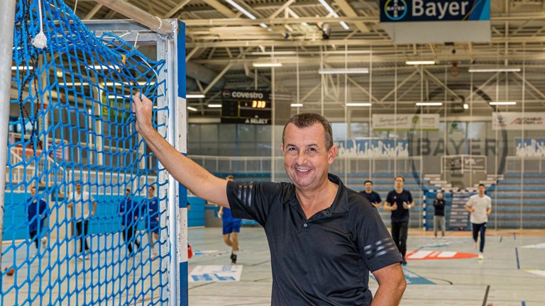 Frank Neuenhausen spricht über die Nachhaltigkeitsbemühungen des TSV Bayer Dormagen.